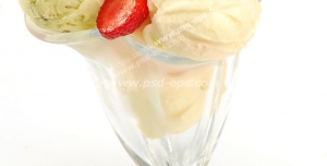 عکس با کیفیت جام پر از بستنی میوه ای شاد یا اسکوپی با مغز پسته و تکه های توت بستنی