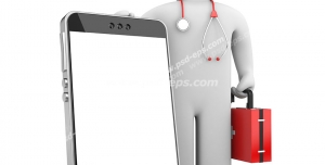 عکس با کیفیت گوشی تلفن همراه در دست آدمک پزشک با جعبه امداد