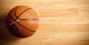 عکس با کیفیت تبلیغاتی توپ بسکتبال روی سطح پارکت