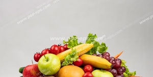 عکس با کیفیت تبلیغاتی کوه میوه و سبزیجات در بک گراند سفید